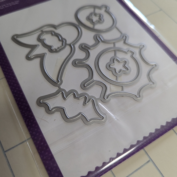 Halloween Photopolymer Stamps and Etched Dies Set - Picture 11 of 12